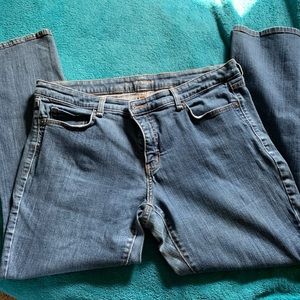 JCP SLIM STRAIGHT MEDIUM WASH JEANS